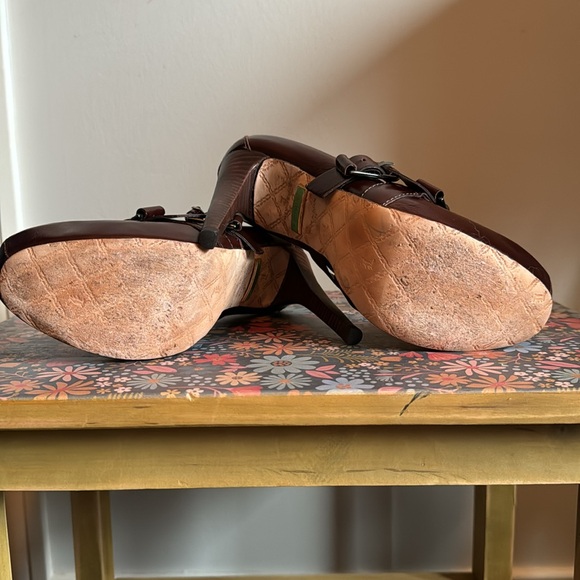 Gorgeous LAMB platform pumps - Picture 7 of 10